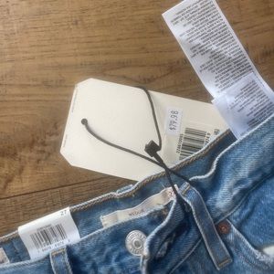 BNWT Levi’s wedgie sz 27
